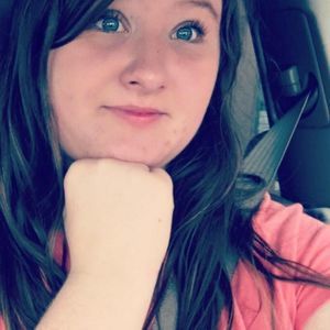 Meet your Posher, Alyssa